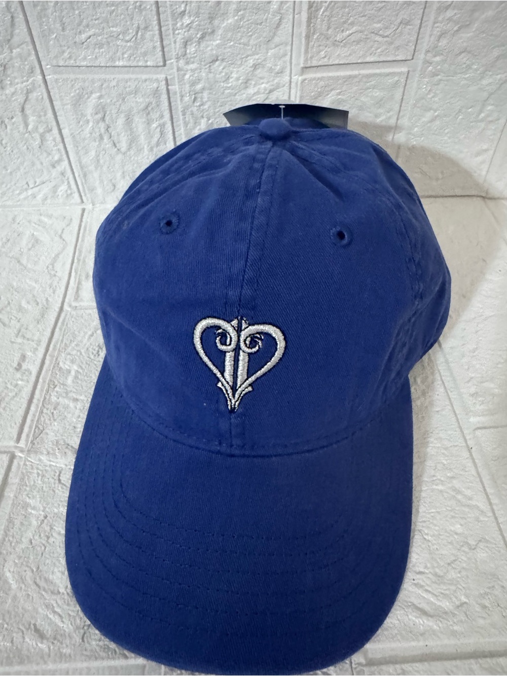 NWT-Disney Kingdom Hearts Crown Blue Hat